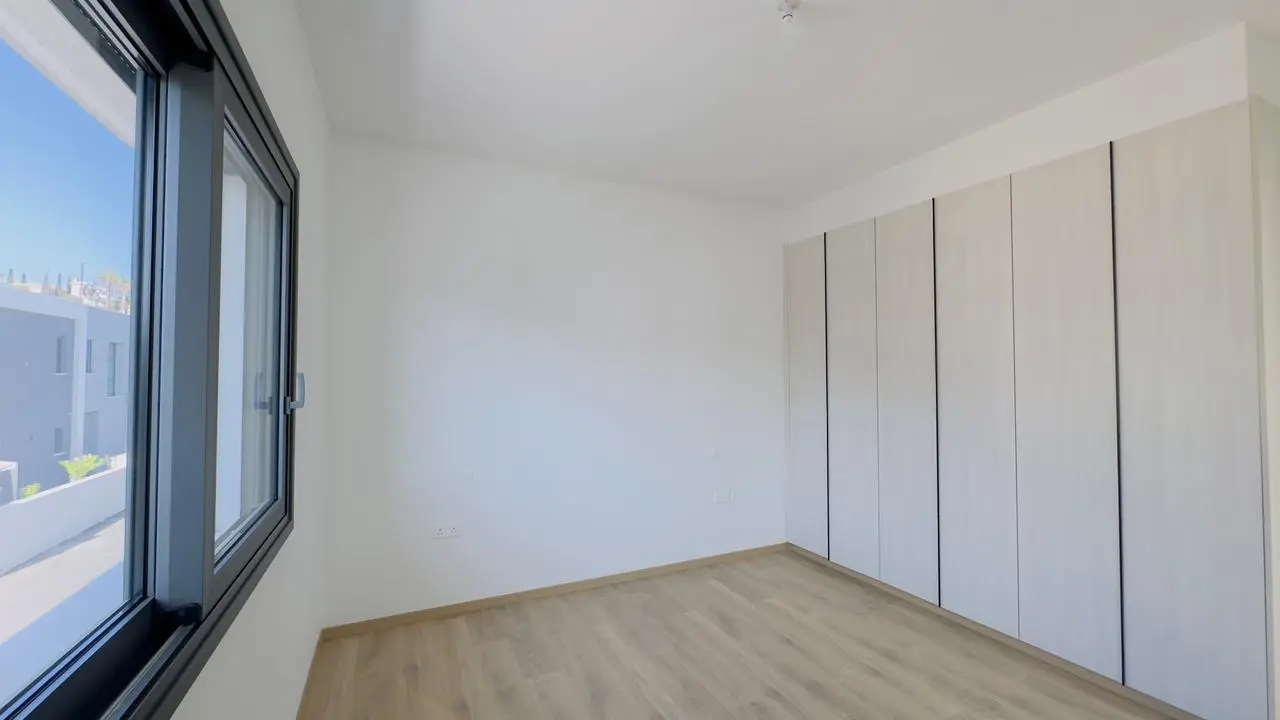 Hidden example Private