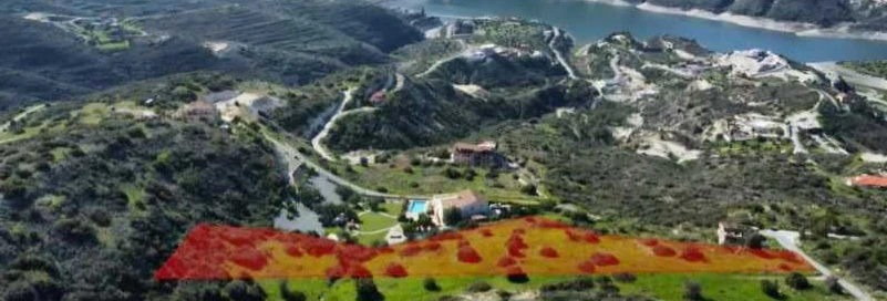 Hidden example Grunt rolny