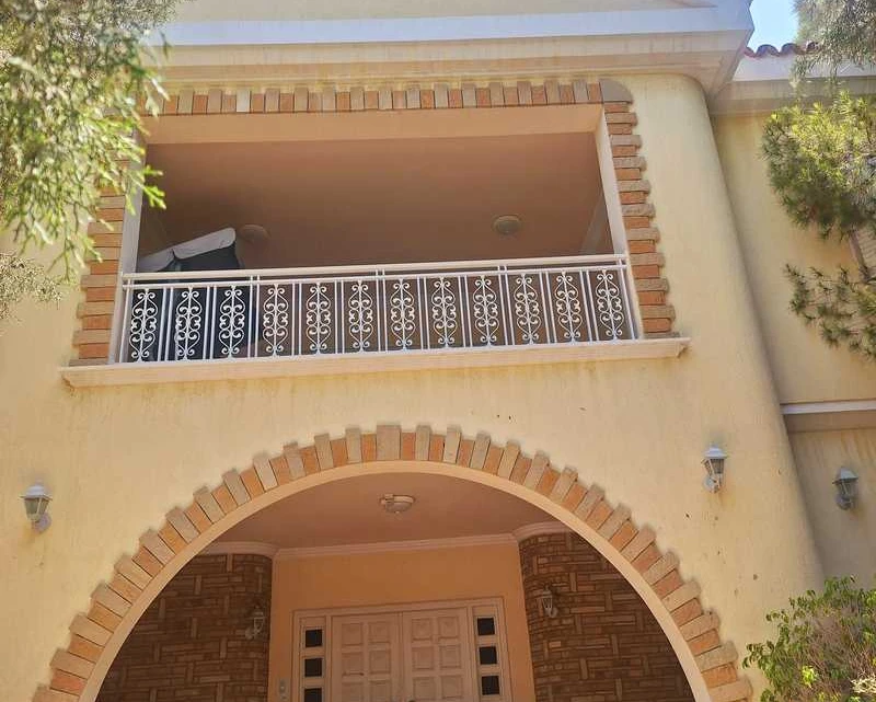 Market example Villa